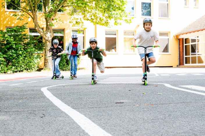 Rollerspende-Sonnenschule-Weitmar-0133